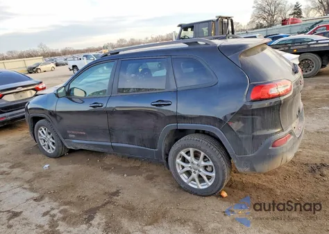 2016 Jeep Cherokee Latitude z USA, uszkodzony, nr VIN 1C4PJLCB5GW312364